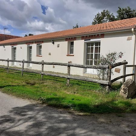 Gite Spacieux Avec Jardin, Spa, Et Equipements Bebe Pres De Pornic - Fr-1-306-1041 Saint-Pere-en-Retz Exterior photo